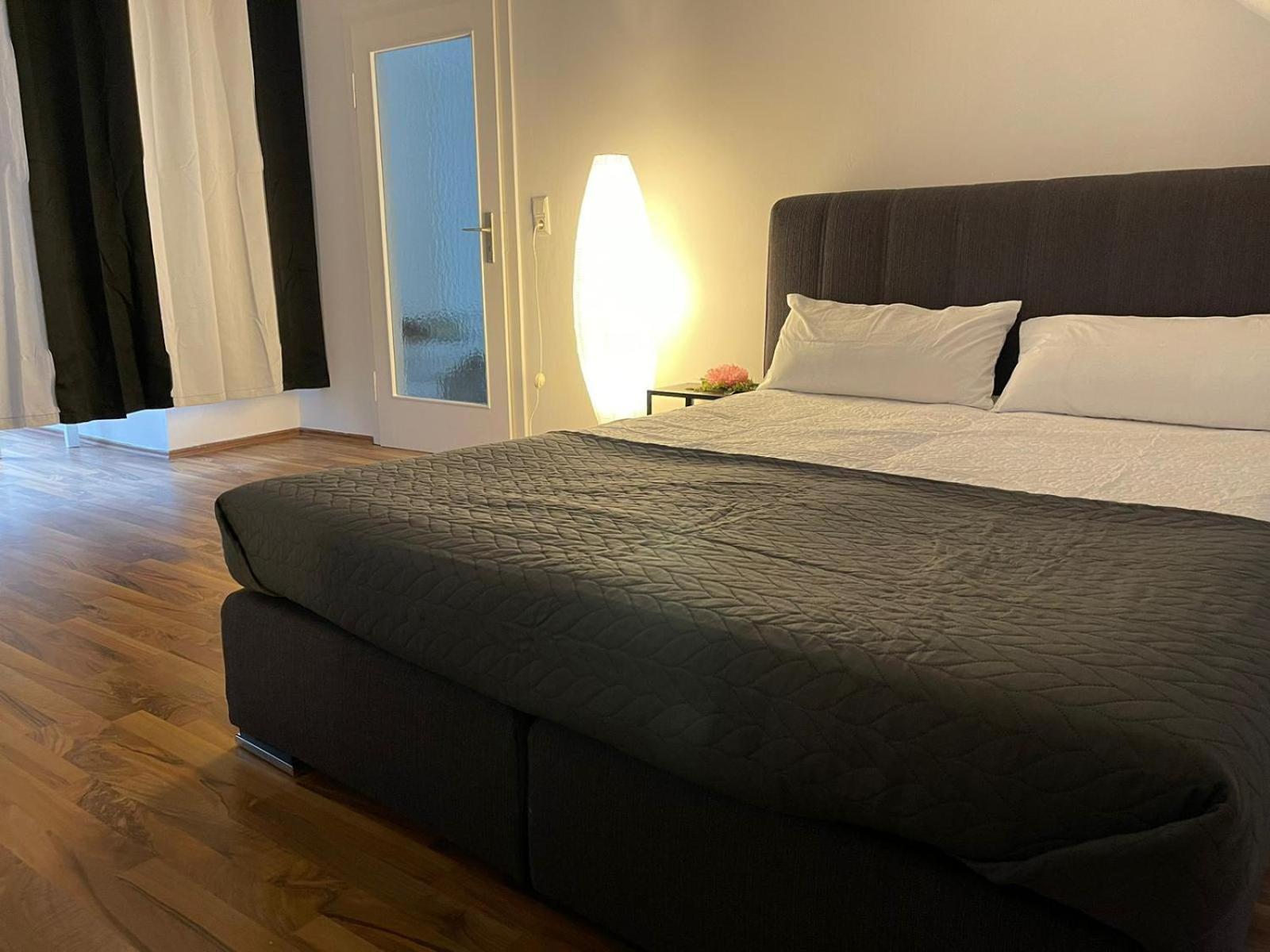 Geraeumige 3-Zimmer-Ferienwohnung Im Herzen Von Kassel Exteriér fotografie