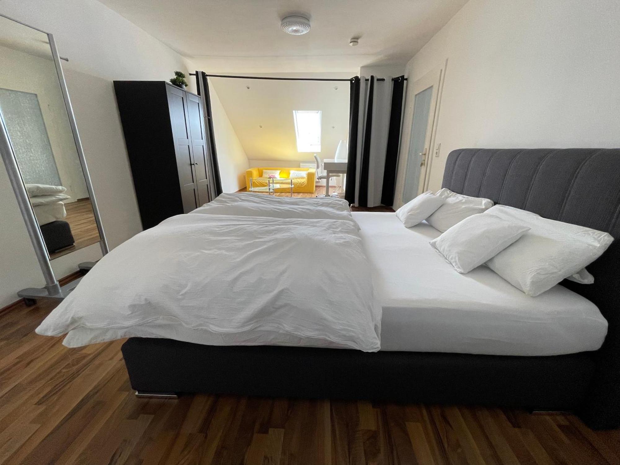 Geraeumige 3-Zimmer-Ferienwohnung Im Herzen Von Kassel Exteriér fotografie